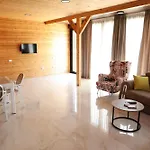 Posh 1 Kavaje