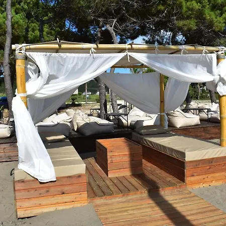 Posh 1 וילה קבאיה