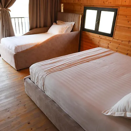 Villa Posh 1 *